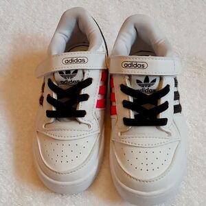 Adidas Forum low white black magenta size 8 girls shoes